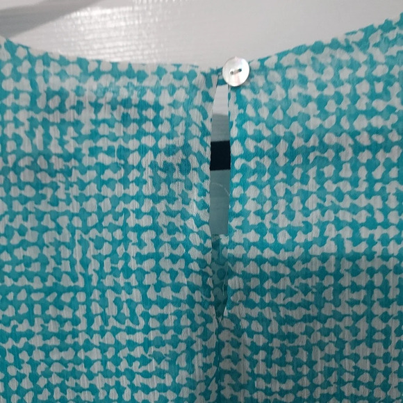 Fever Teal Blue & White Double Layer Sleeveless Blouse in Size XL - Picture 9 of 11